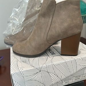 Ankle boots